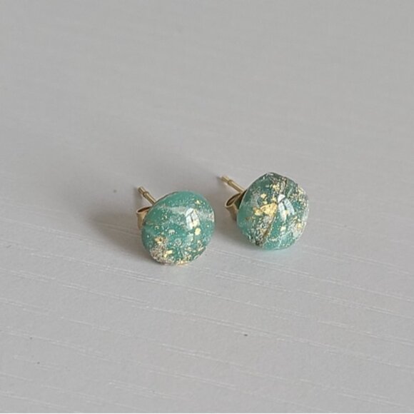 Boho Seafoam Light Green Gold Agate Gemstone Round Mini Circle Stud Earrings - Picture 3 of 15